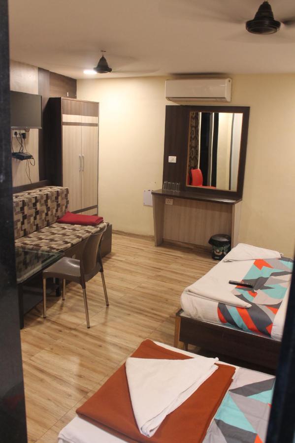 Hotel Mukesh Residency Pune Exterior foto
